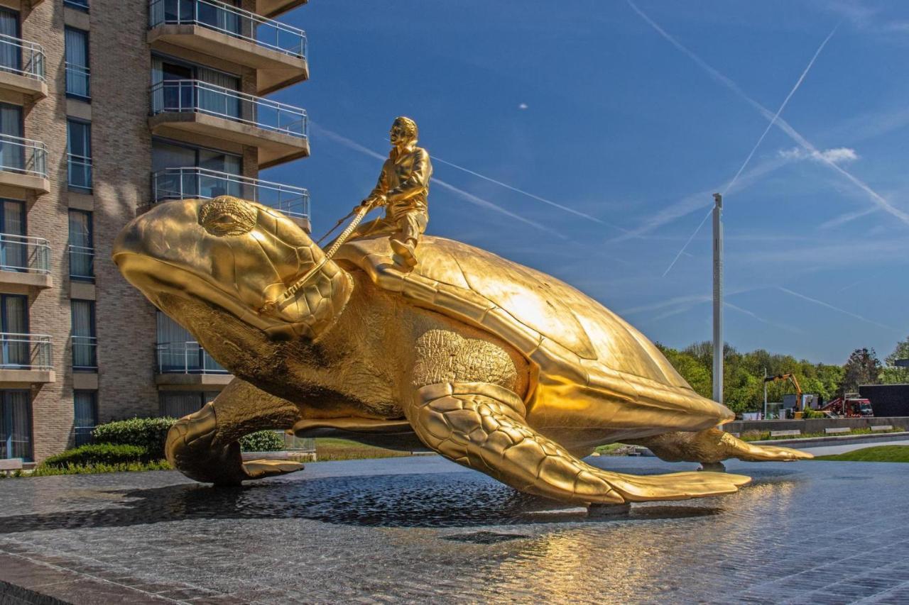 ニーウポールトPenthousestudio Gaudi Met Zonneterras En Zicht Op Zeeアパートメント エクステリア 写真